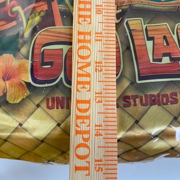 Universal Studios Beach Bag SpongeBob Just Chillin at Goo Lagoon Tote Bach Bag - Picture 8 of 13